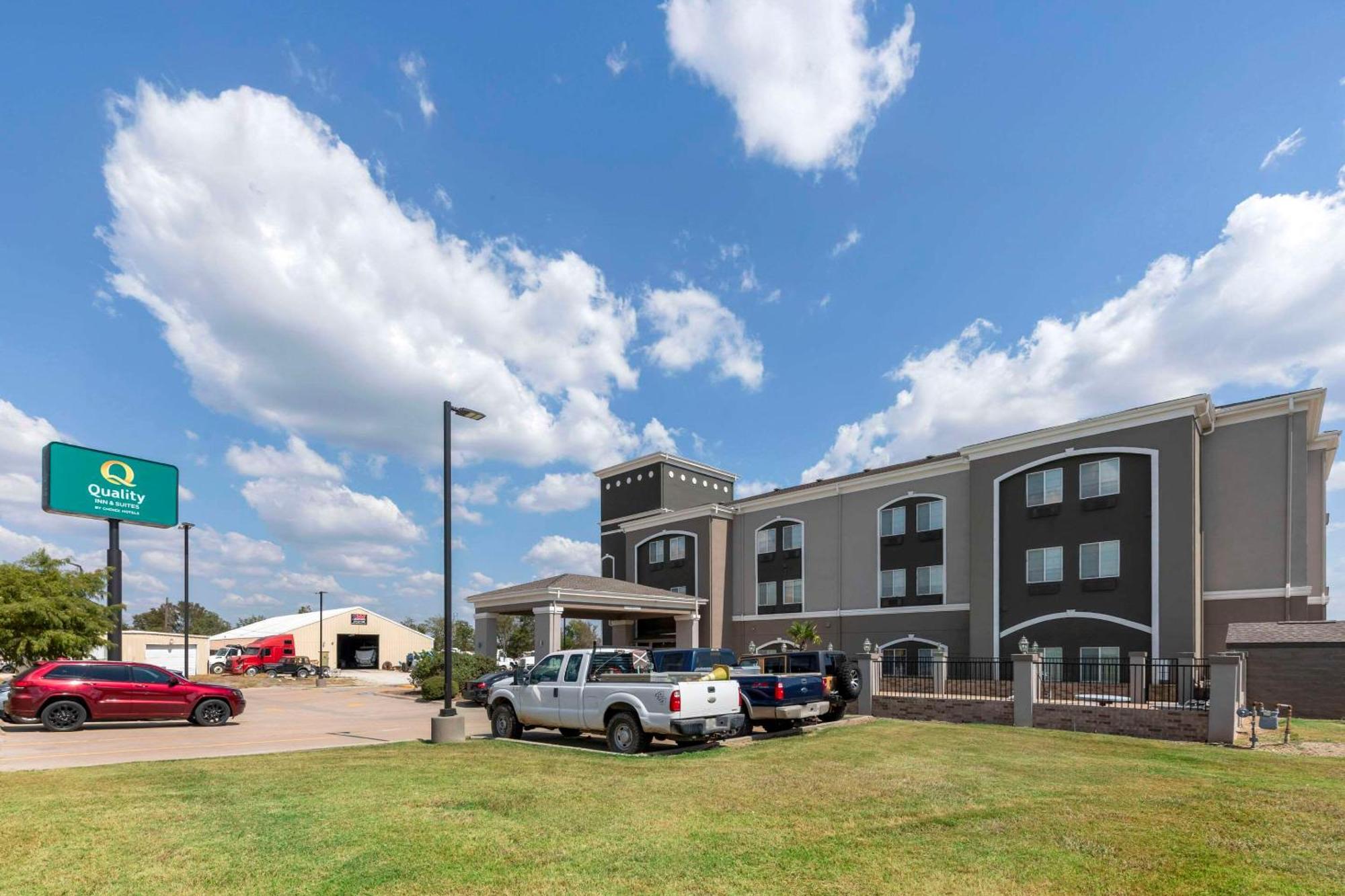 Quality Inn And Suites Groesbeck Esterno foto